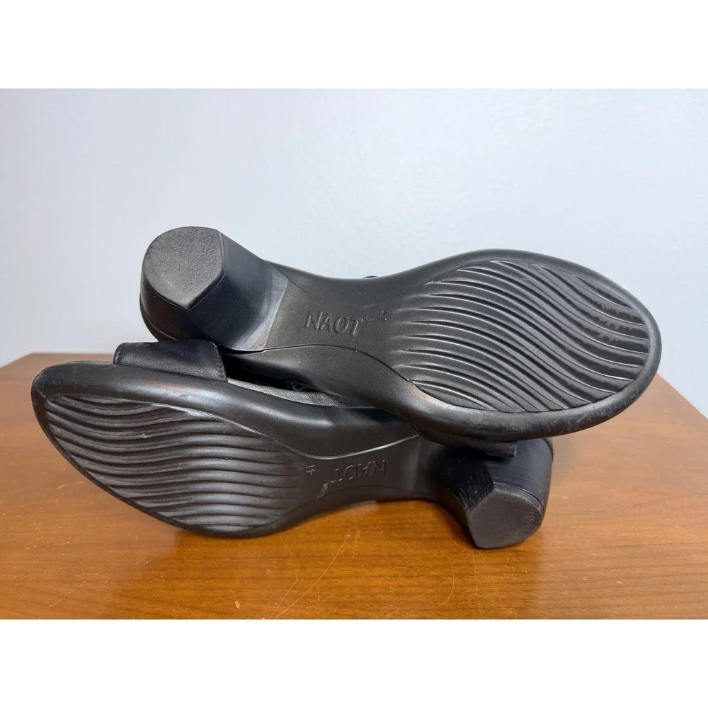 Naot Sandals Women 10‎ Black Leather Ankle Strap Low Wedge Buckle Comfort Casual